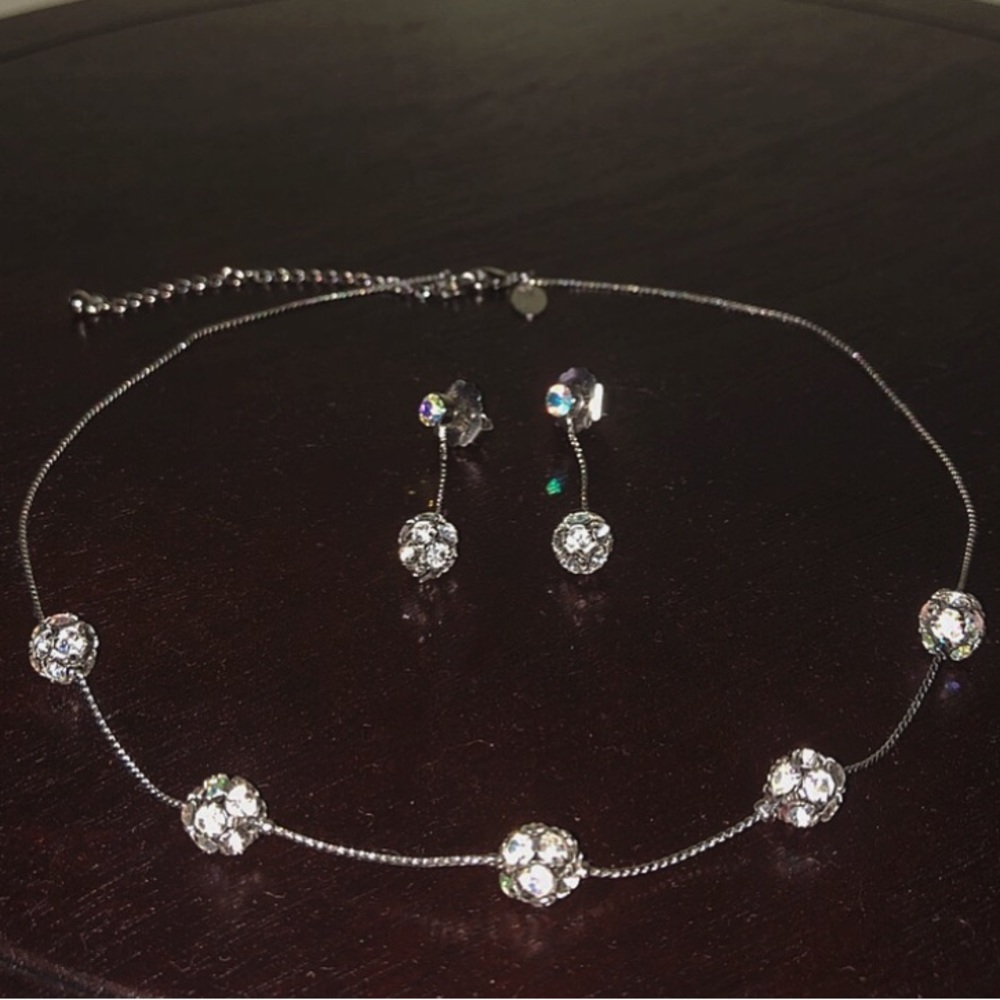 Matching Jewelry Set Necklace & Earrings